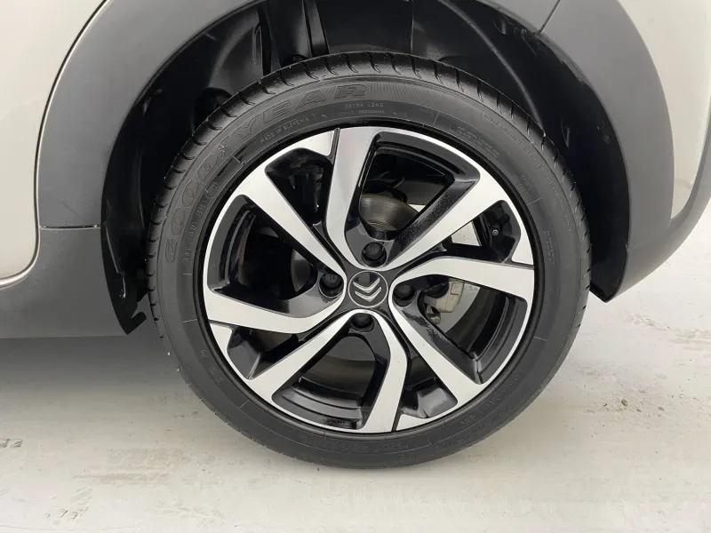 Image secondaire du véhicule 17