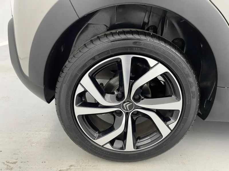 Image secondaire du véhicule 20