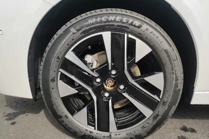 Image secondaire du véhicule 14