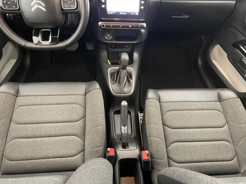 Image secondaire du véhicule 26