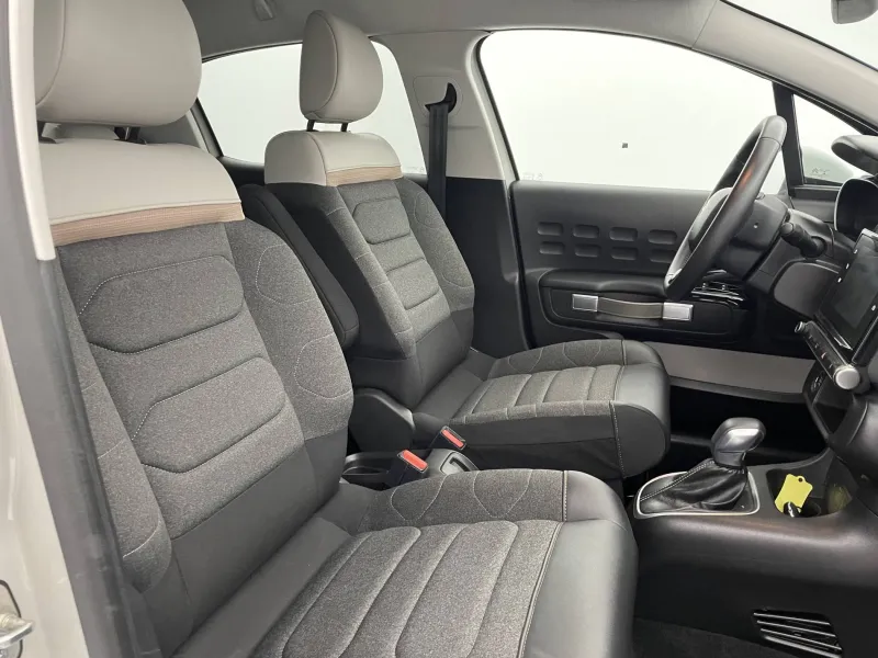 Image secondaire du véhicule 28