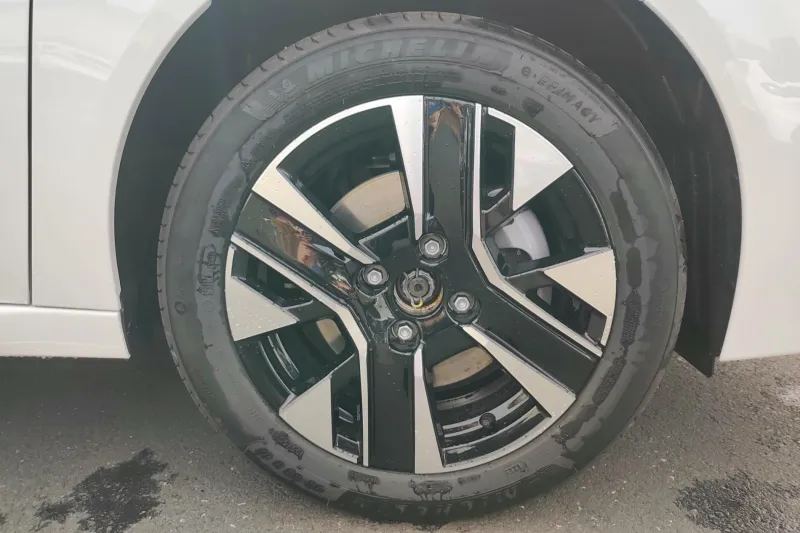 Image secondaire du véhicule 15