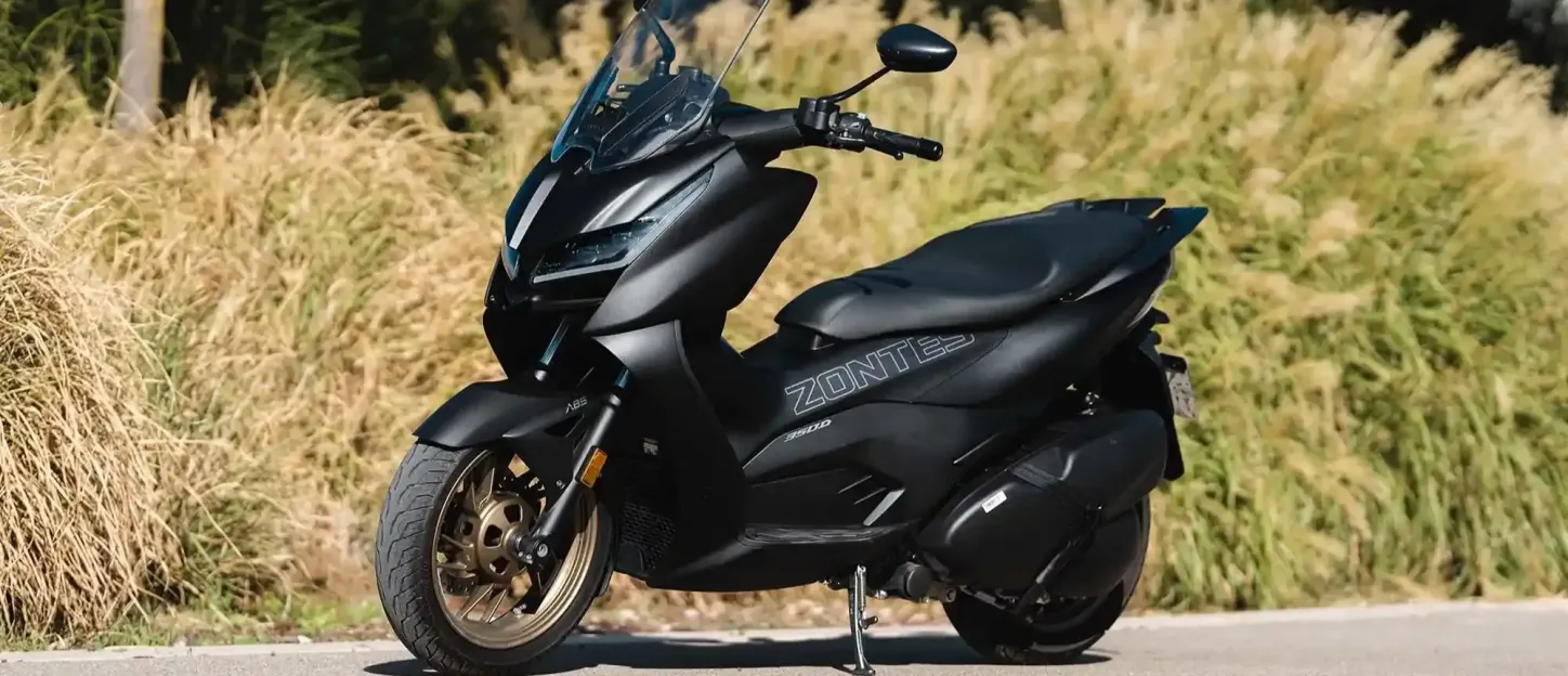 Zontes 368 D : béquille latérale