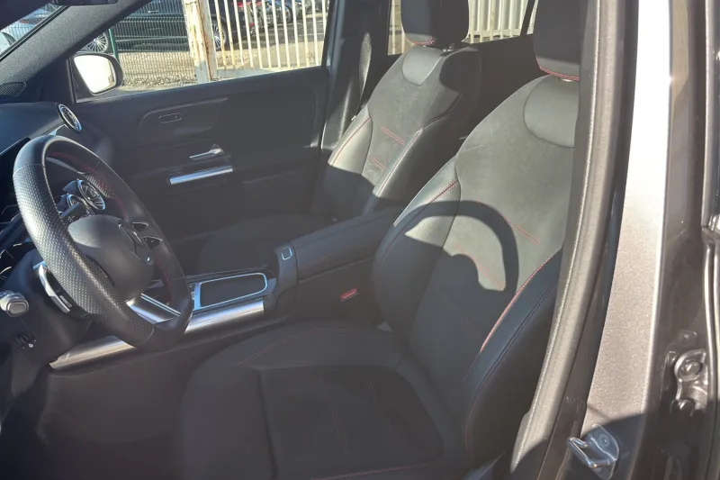 Image secondaire du véhicule 13