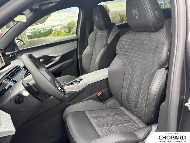 Image secondaire du véhicule 12