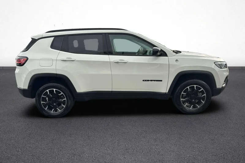 Image secondaire du véhicule 8