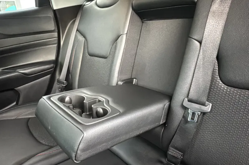 Image secondaire du véhicule 35