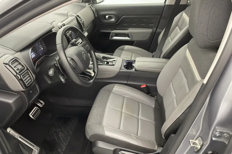 Image secondaire du véhicule 46