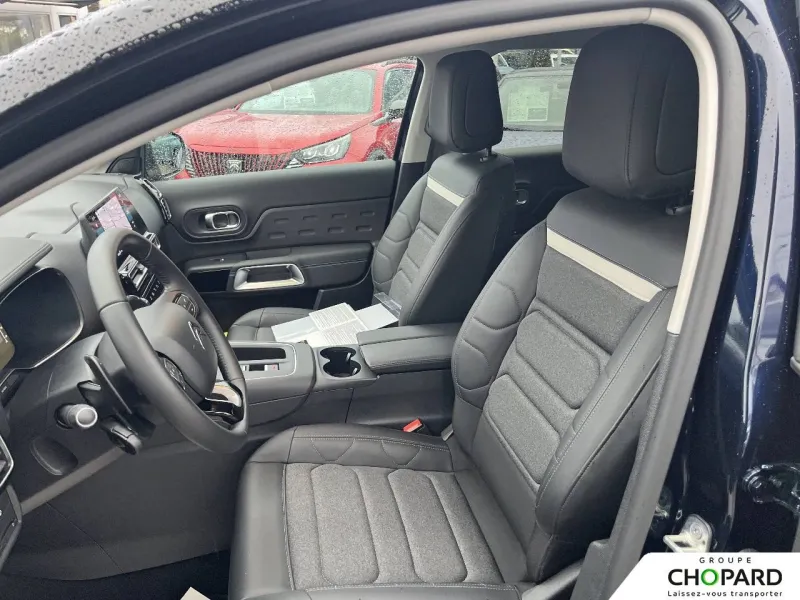 Image secondaire du véhicule 11