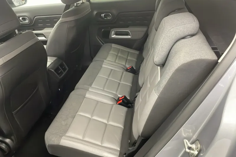 Image secondaire du véhicule 47