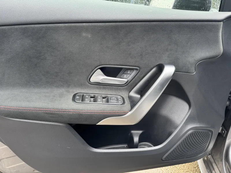 Image secondaire du véhicule 15