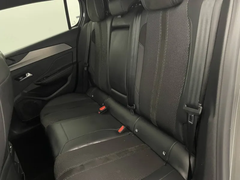 Image secondaire du véhicule 16