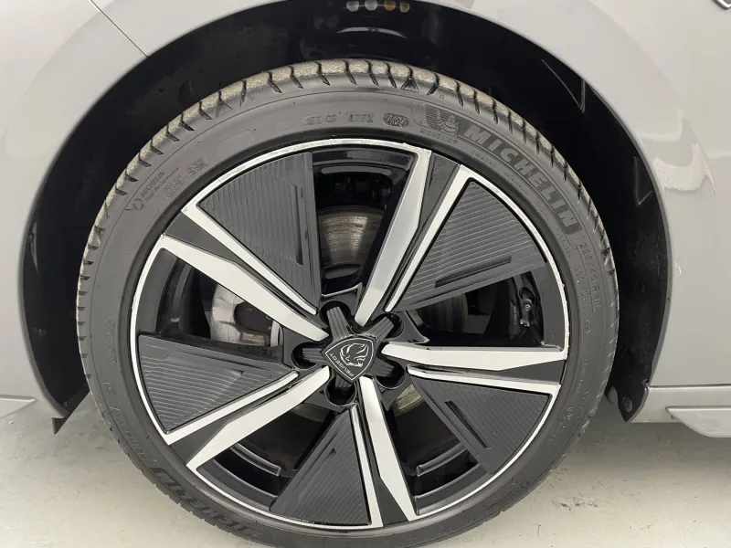 Image secondaire du véhicule 18