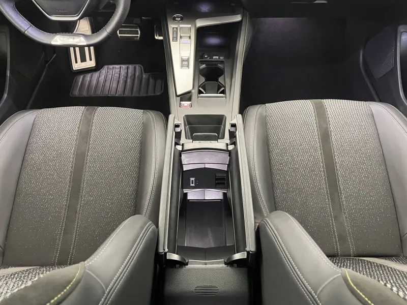 Image secondaire du véhicule 28