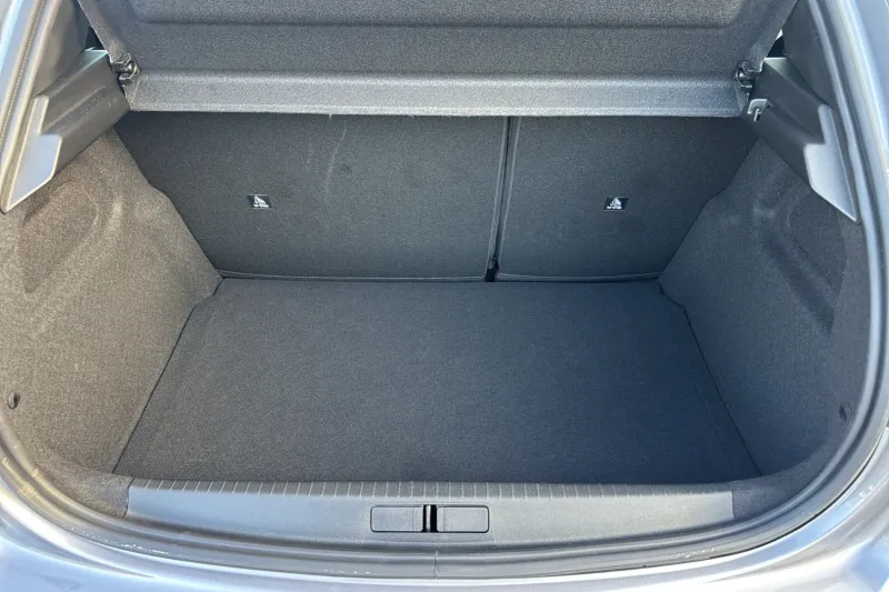 Image secondaire du véhicule 10