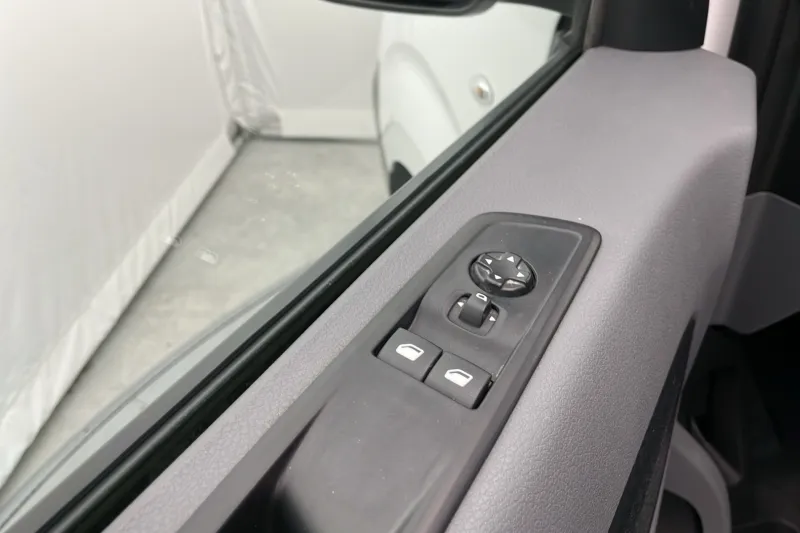 Image secondaire du véhicule 19