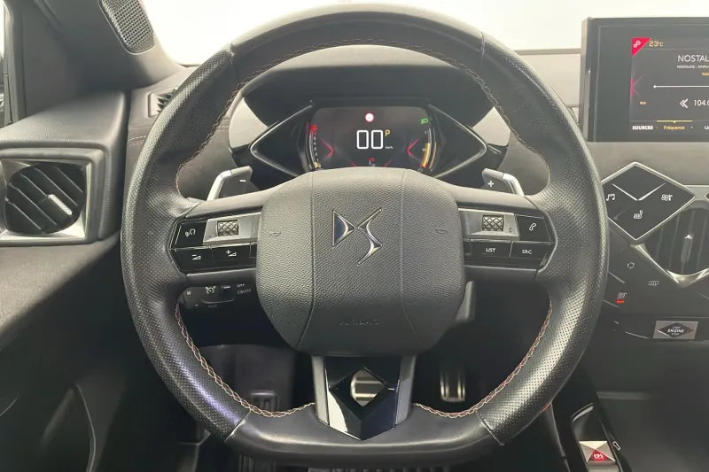 Image secondaire du véhicule 12