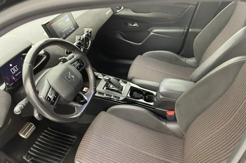 Image secondaire du véhicule 14