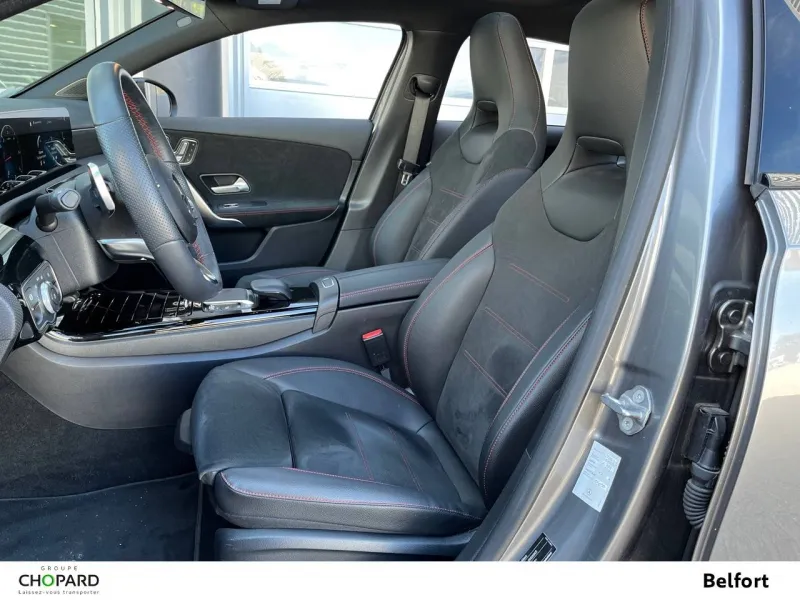 Image secondaire du véhicule 12