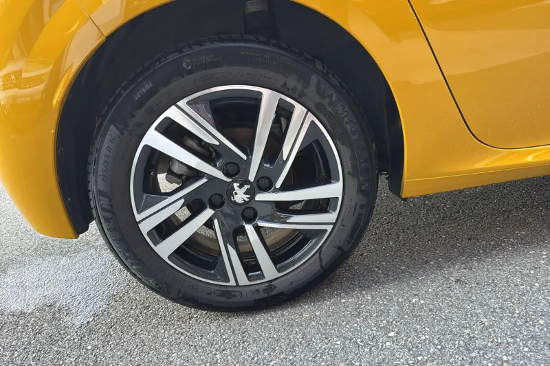 Image secondaire du véhicule 12