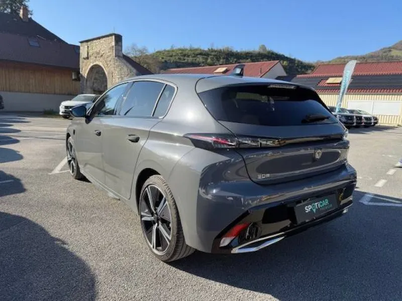 Image secondaire du véhicule 8