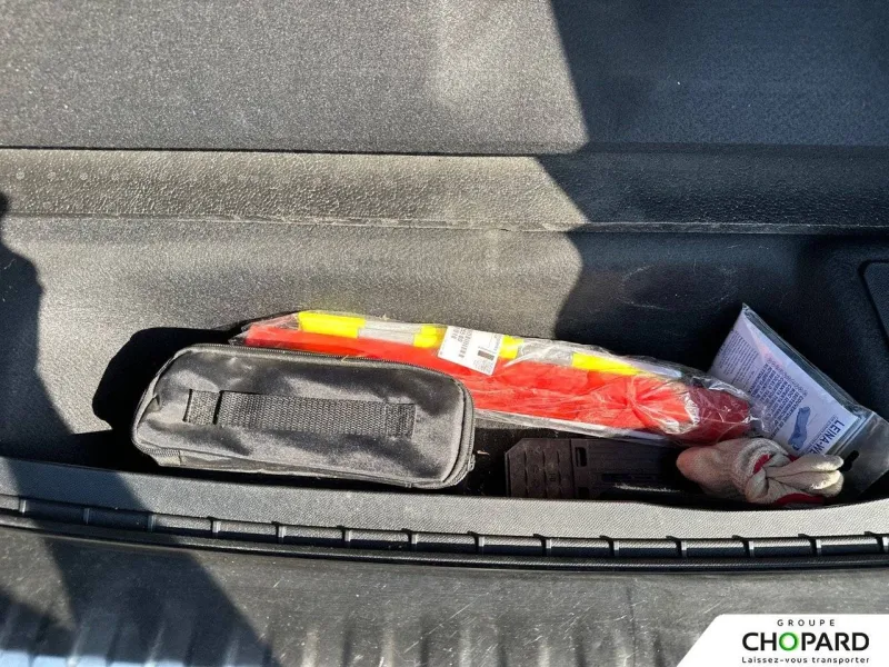 Image secondaire du véhicule 30