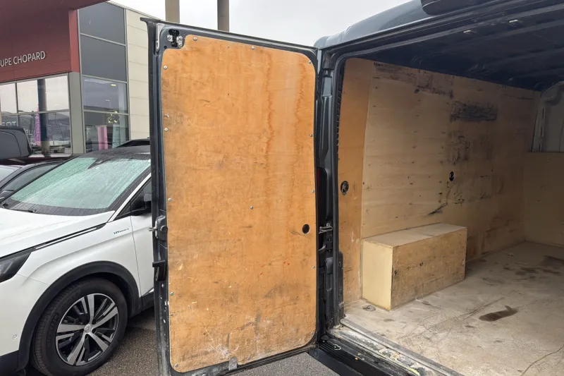 Image secondaire du véhicule 18