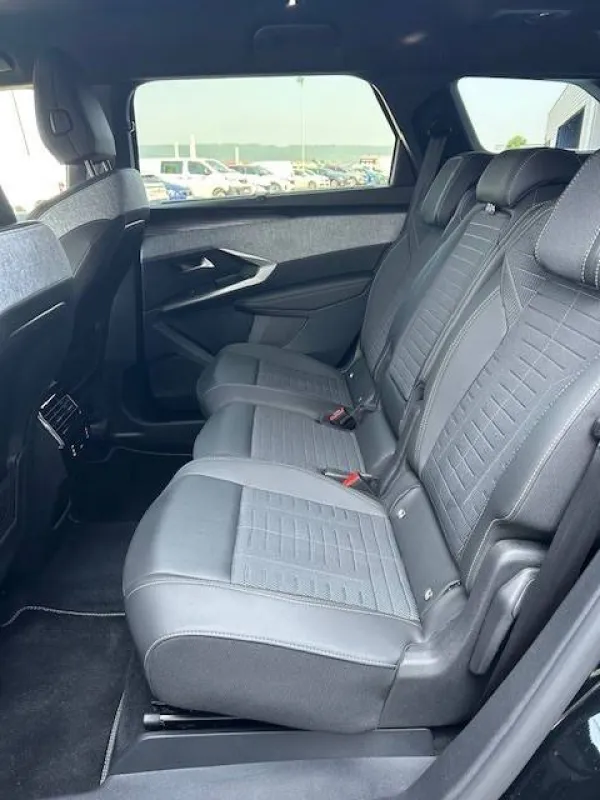 Image secondaire du véhicule 6