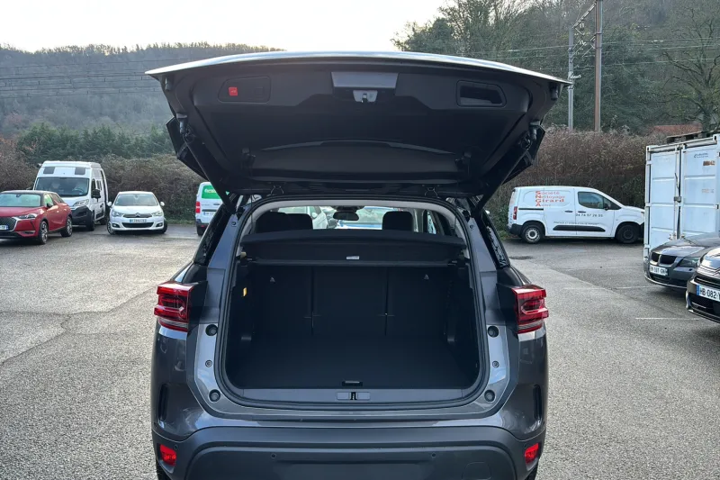 Image secondaire du véhicule 10