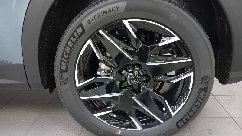 Image secondaire du véhicule 8