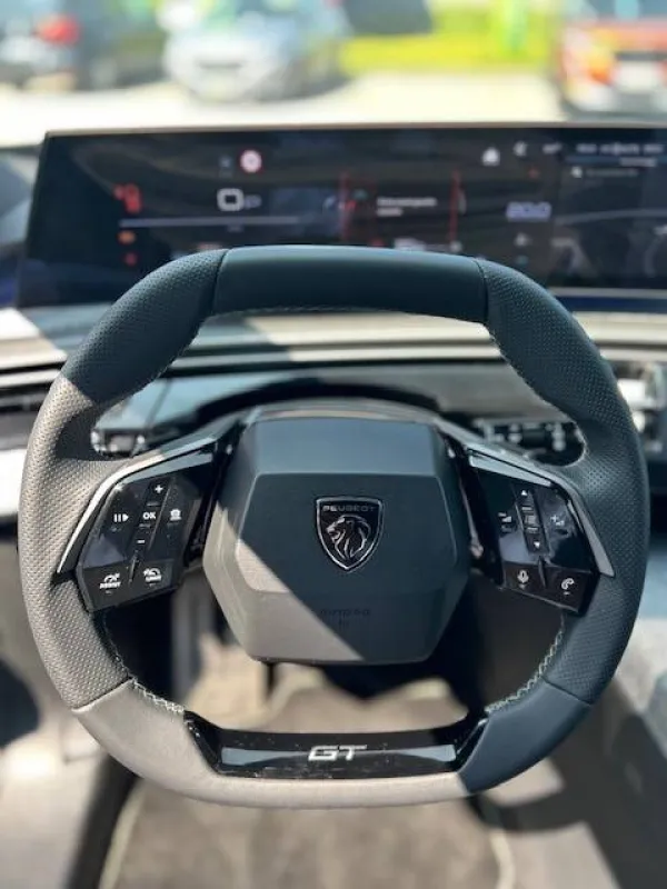 Image secondaire du véhicule 10