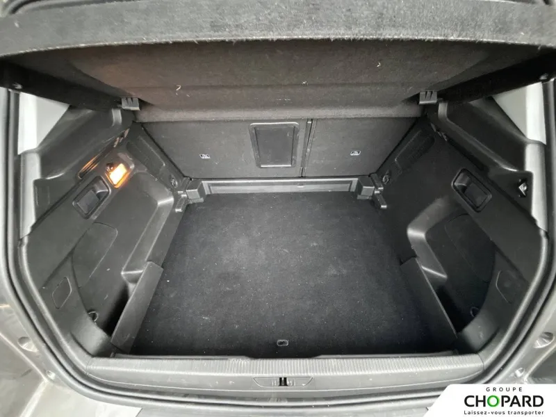 Image secondaire du véhicule 9