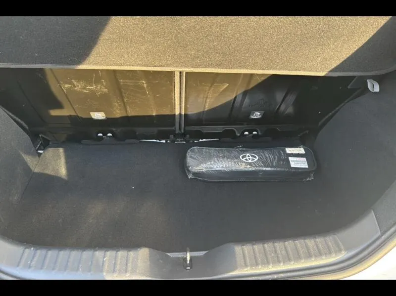 Image secondaire du véhicule 10