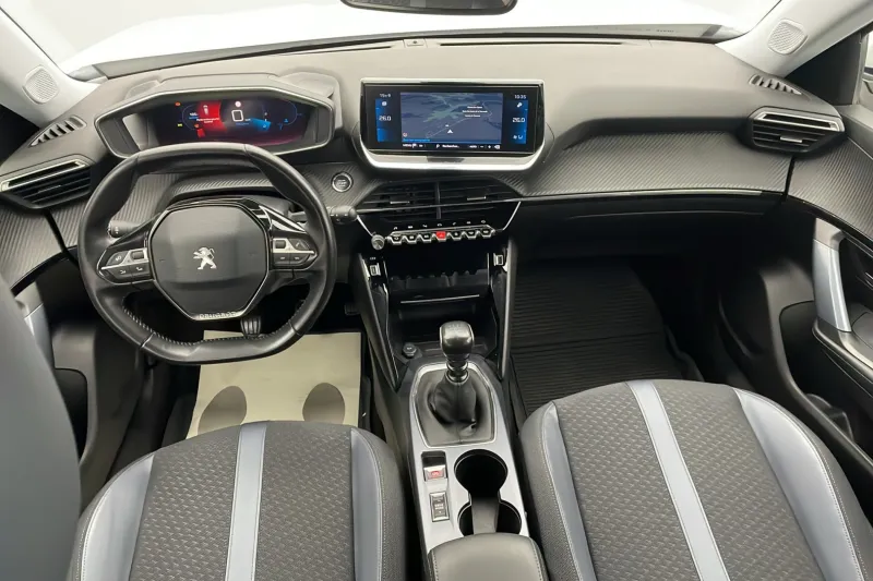 Image secondaire du véhicule 10