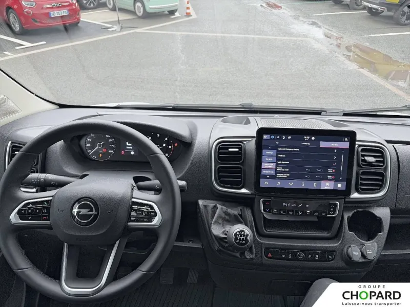 Image secondaire du véhicule 12