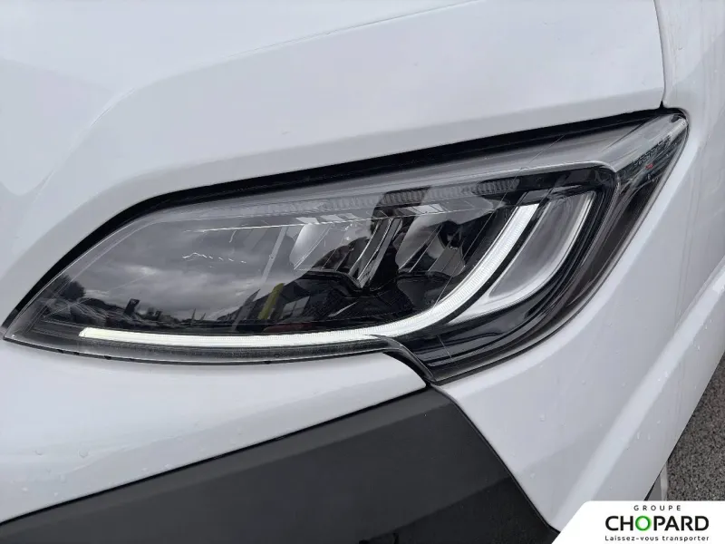 Image secondaire du véhicule 24