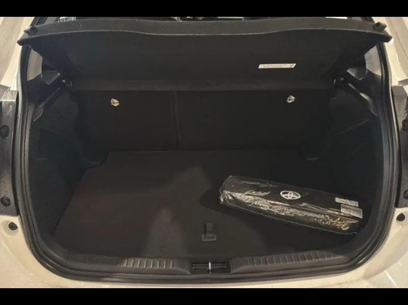 Image secondaire du véhicule 10