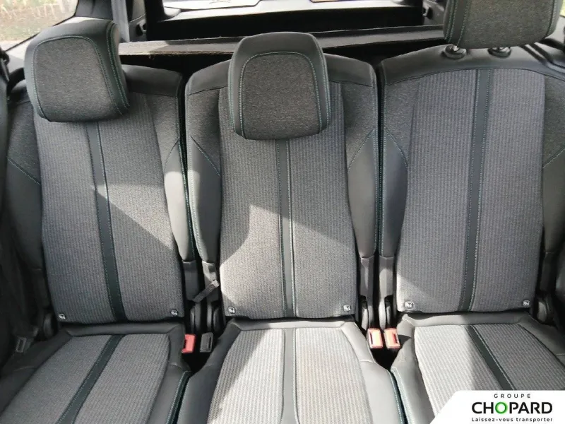 Image secondaire du véhicule 40