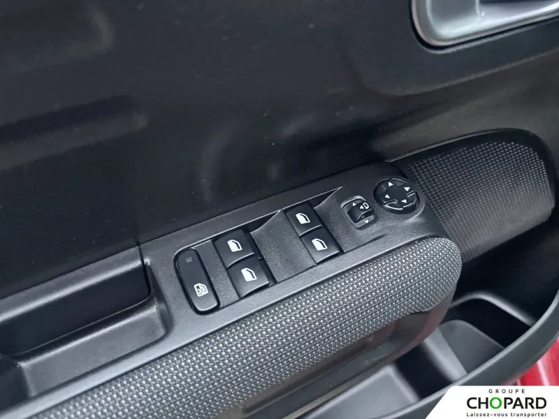 Image secondaire du véhicule 12