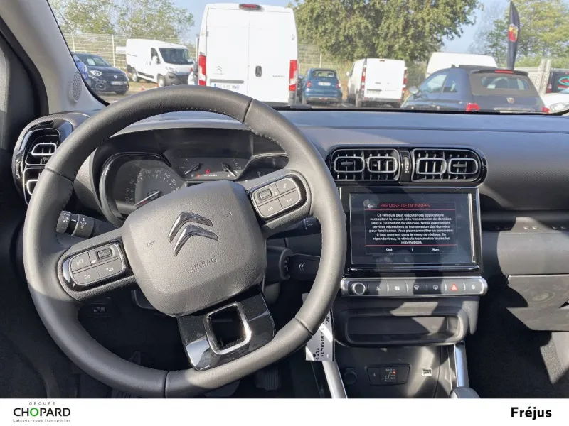 Image secondaire du véhicule 9