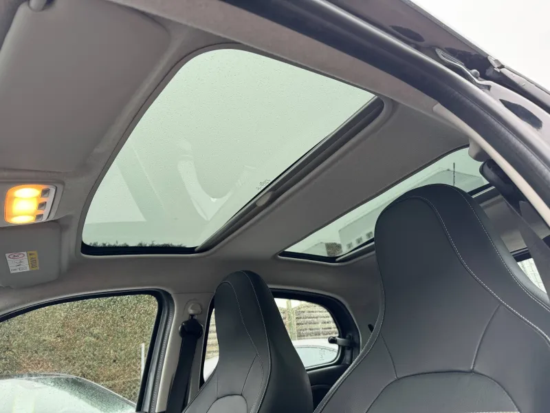 Image secondaire du véhicule 10