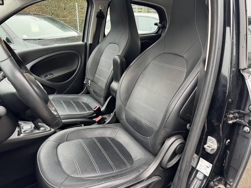 Image secondaire du véhicule 12