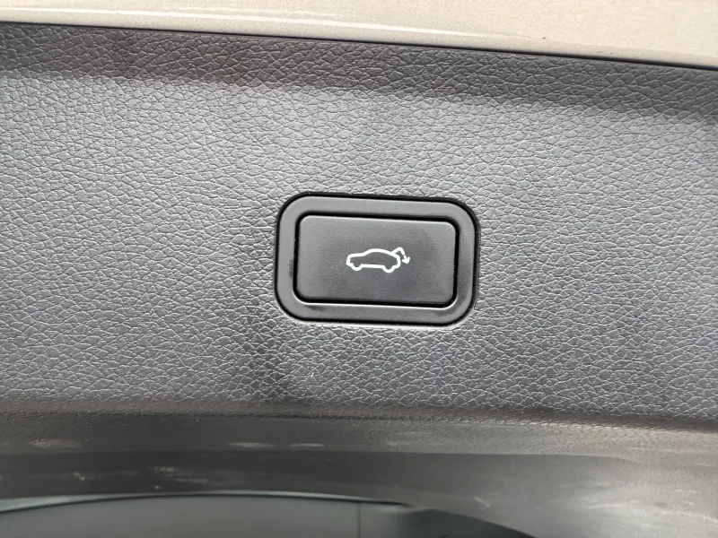 Image secondaire du véhicule 19