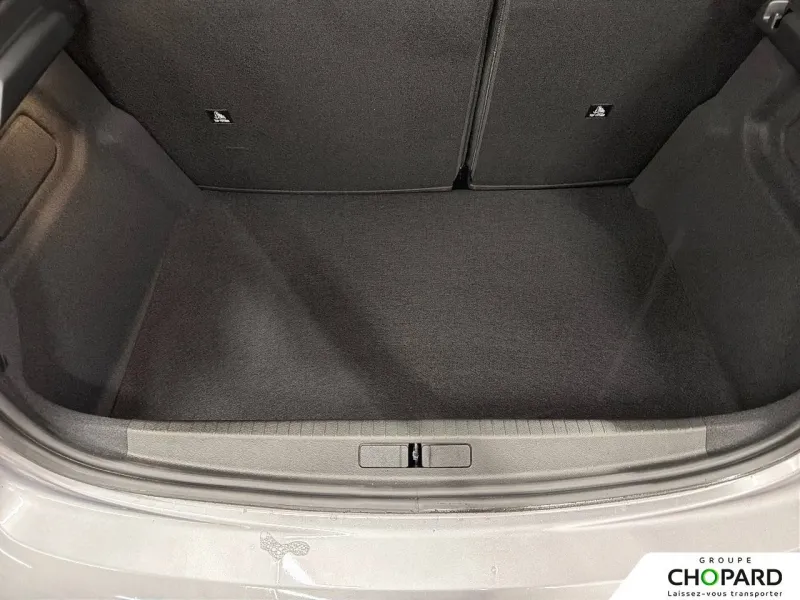 Image secondaire du véhicule 10