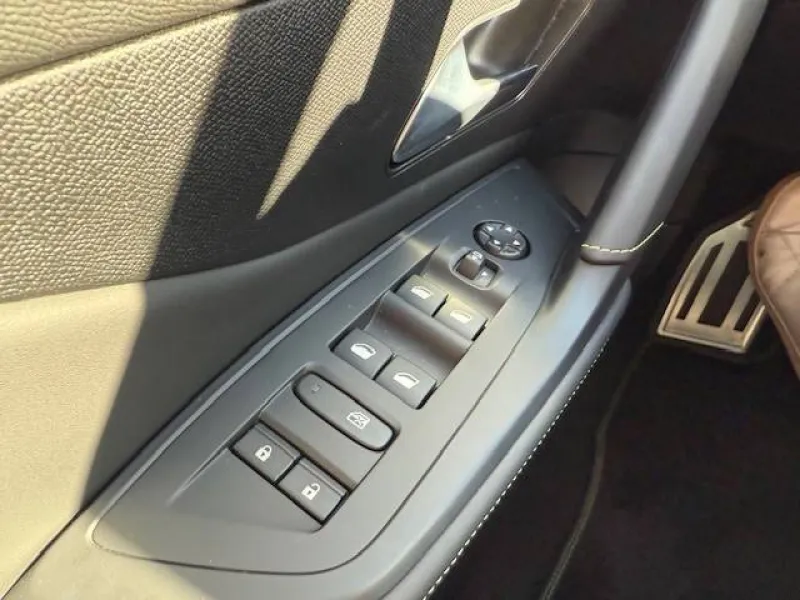 Image secondaire du véhicule 20