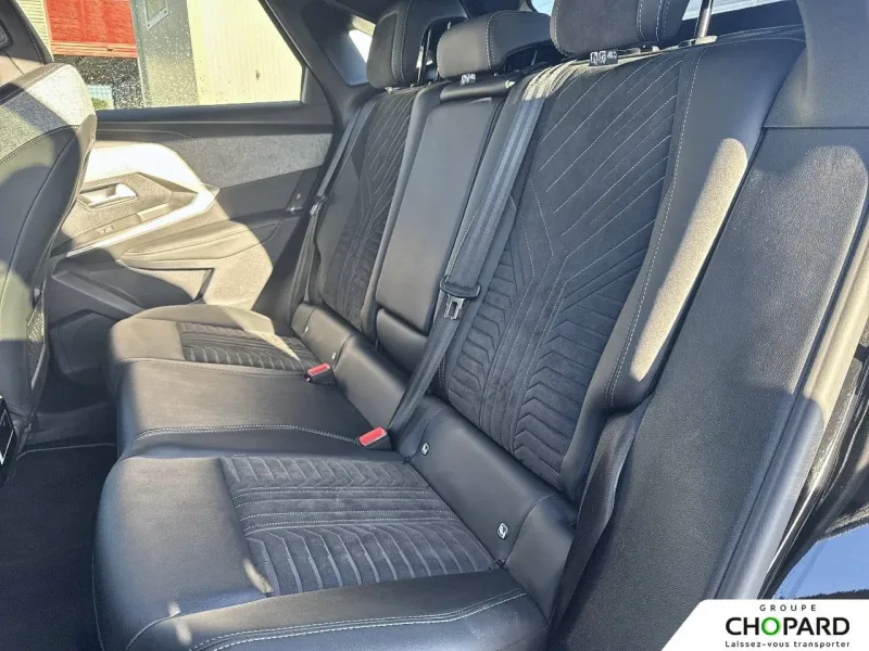 Image secondaire du véhicule 12