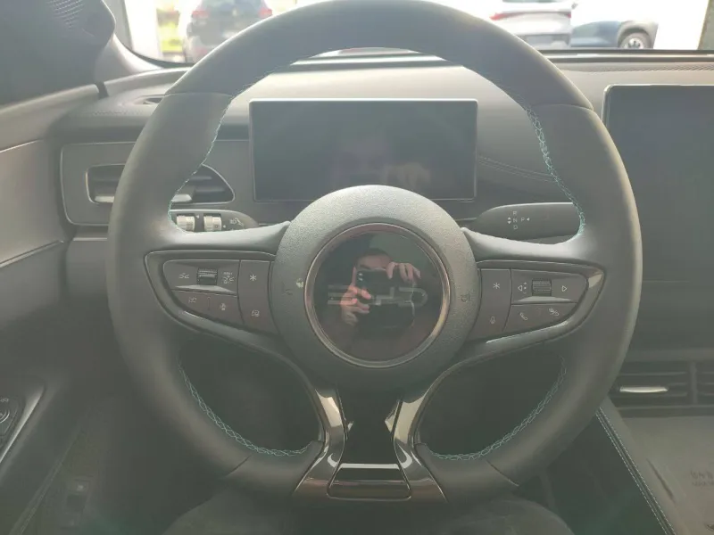 Image secondaire du véhicule 11