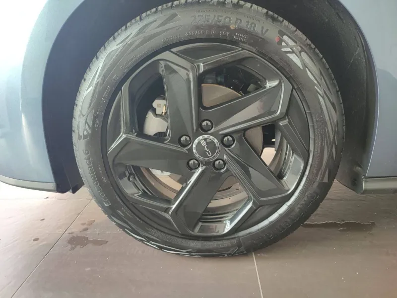 Image secondaire du véhicule 14