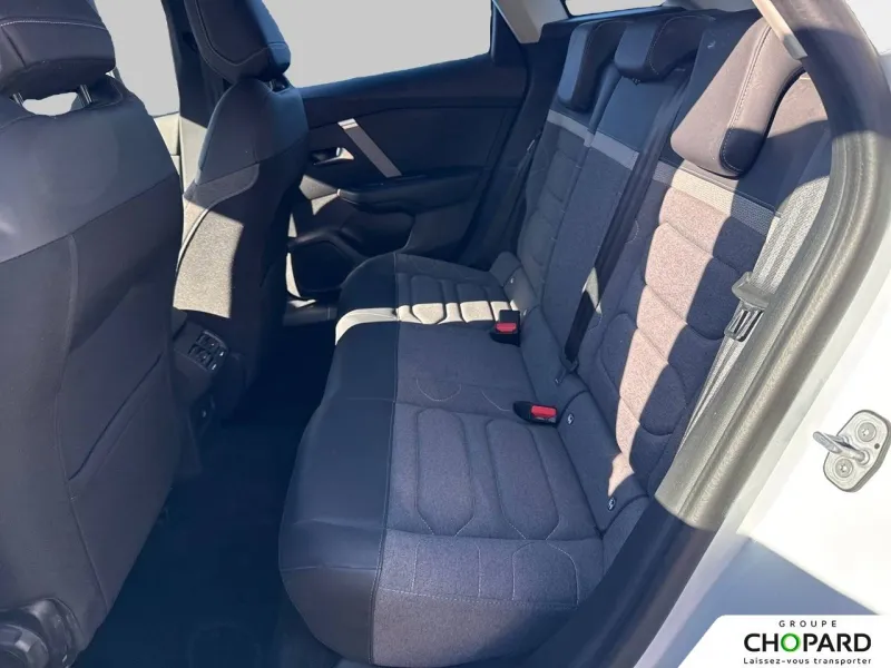 Image secondaire du véhicule 7