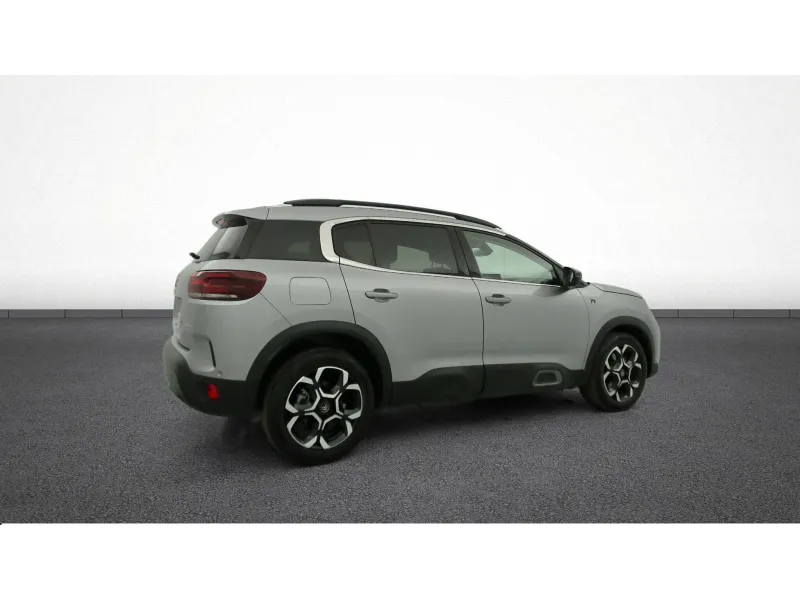 Image secondaire du véhicule 10